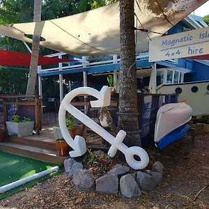 *** Pensión And Car Hire Australia